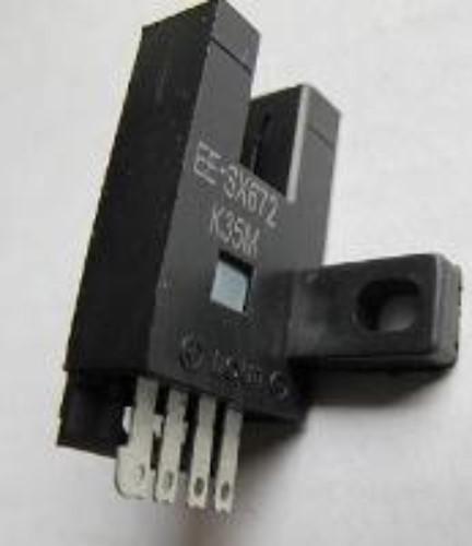 T-SHAPED PHOTOMICRO SENSOR 7MM W/CONNECTOR THROUGH-BEAM DO/LO INCIDENT LIGHT NPN product photo Back View L